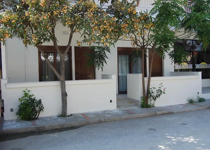 Giorgos Square * Vrasná