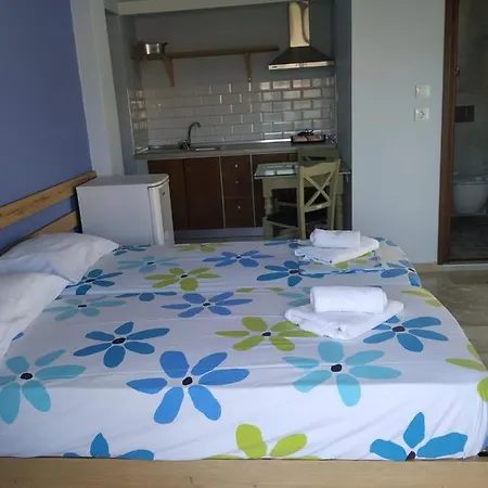 Giorgos Square Apartment Nea Vrasna